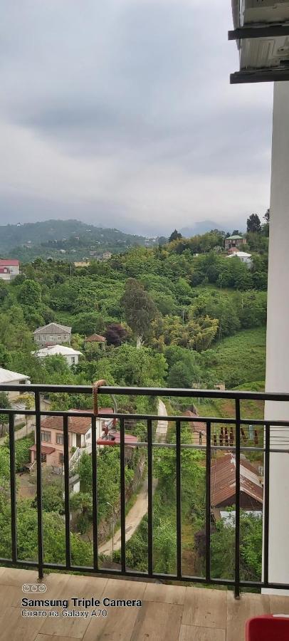 Студия Радуга У Моря Колхида Μπατούμι Εξωτερικό φωτογραφία